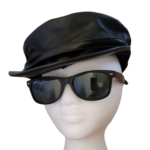 Vintage - Black Leather Moto Cap with Silver Studs - Picture 2 of 4